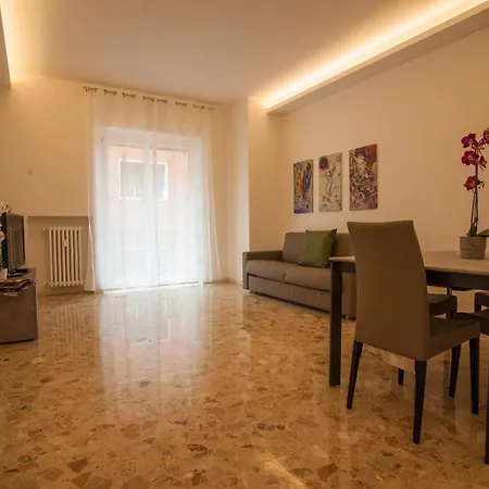 Italianflat - Via Steeb Apartment, 5 Min Walk From Arena Verona